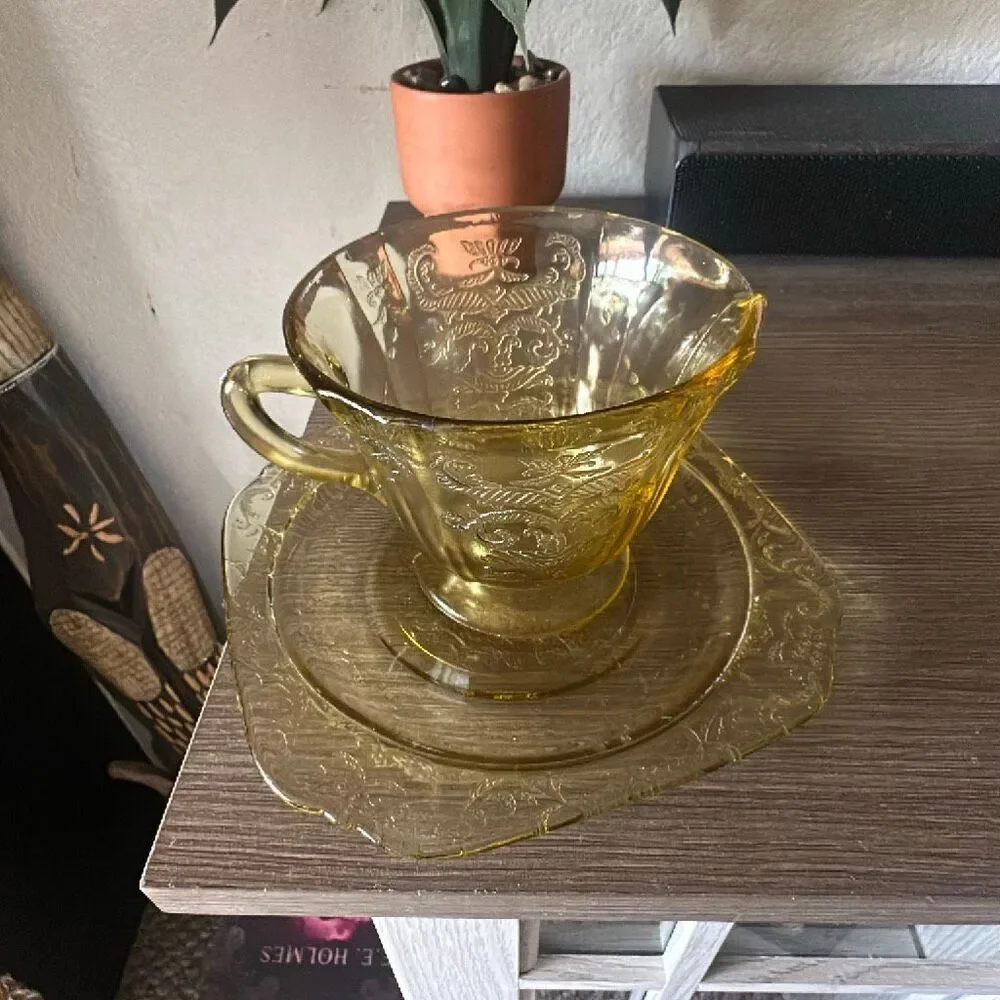 Vintage Federal Glass Yellow Depression Glass Creamer & saucer vintage glass